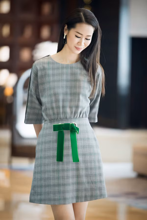 10 mẫu váy mùa hè cho nàng công sở