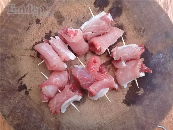 troi tro lanh me lam thit xien chien rim nuoc cam dam da ngon com