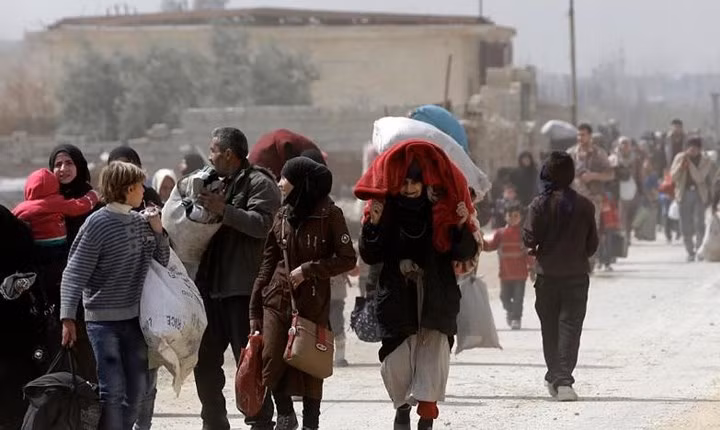 can canh doan xe bus cho phien quan syria rut chay khoi dong ghouta