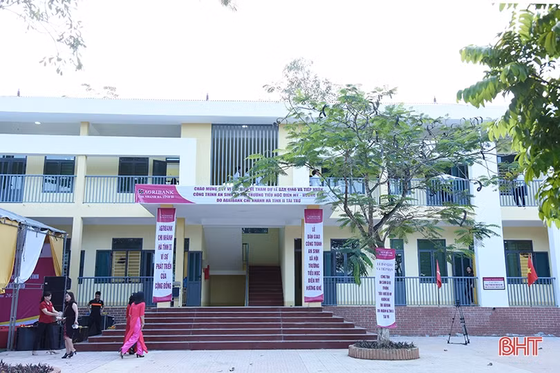 Agribank Hà Tĩnh II bàn giao công trình 3 tỷ đồng cho Trường Tiểu học Điền Mỹ