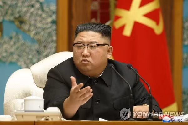 Chủ tịch Triều Tiên Kim Jong-un tái xuất sau 25 ngày vắng bóng. (Ảnh: KCNA) Ông Kim Jong-un tái xuất sau 25 ngày vắng bóng