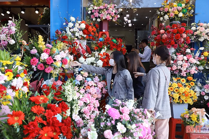 Hoa tươi “chiếm sóng” thị trường Hà Tĩnh dịp 20/11