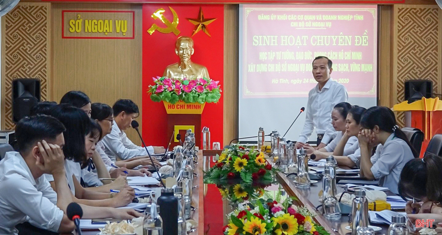 Học tập và làm theo gương Bác gắn với thực tiễn tại cơ quan, doanh nghiệp ở Hà Tĩnh