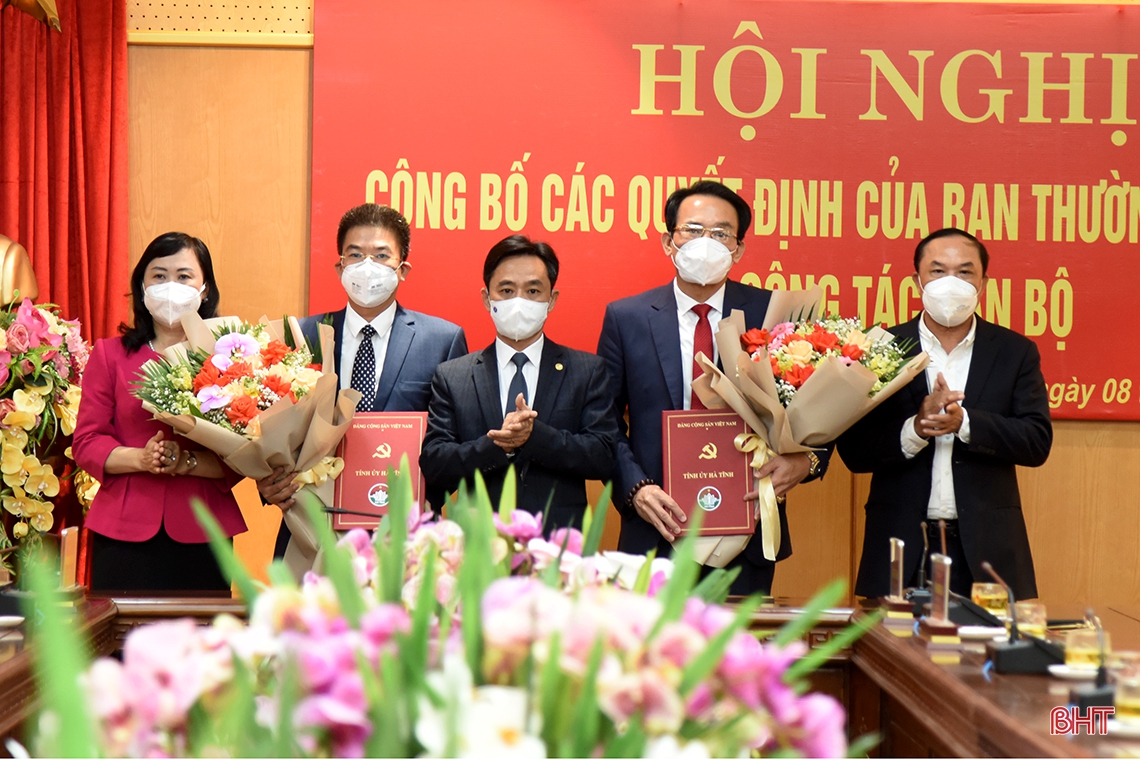 Ban Thường vụ Tỉnh ủy Hà Tĩnh công bố các quyết định về công tác cán bộ