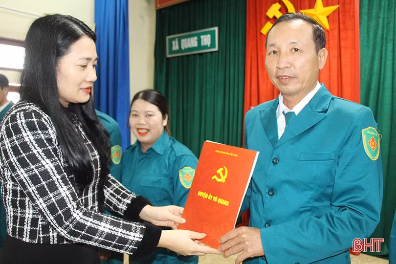 Huyện miền núi Hà Tĩnh có 100% xã, thị trấn thành lập chi bộ quân sự