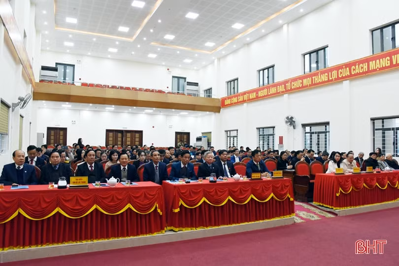 HĐND huyện Kỳ Anh, Can Lộc xem xét, ban hành nhiều nghị quyết quan trọng