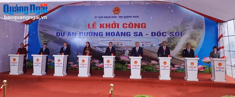 Công bố Quy hoạch tỉnh Quảng Ngãi và khởi công dự án Đường Hoàng Sa - Dốc Sỏi