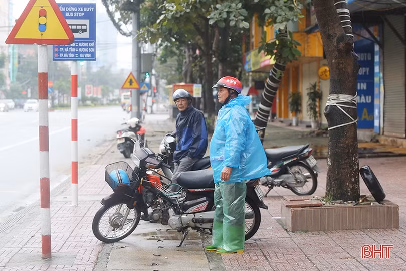 Người Hà Tĩnh chống chọi với đợt rét nhất từ đầu đông