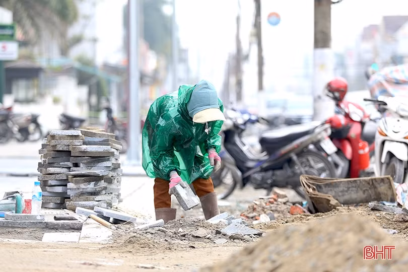 Người Hà Tĩnh chống chọi với đợt rét nhất từ đầu đông