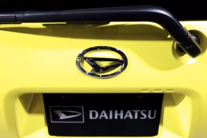 Dính bê bối chưa từng có, Toyota thu hồi 1,2 triệu xe