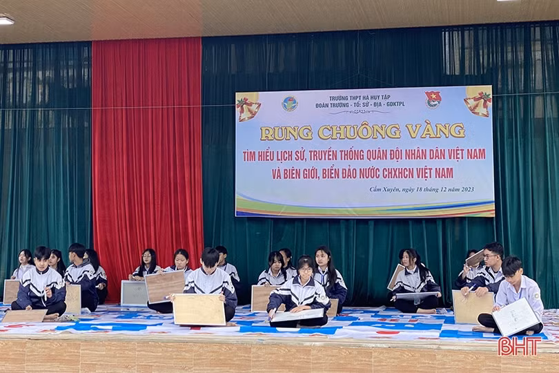 Tăng cường giáo dục truyền thống nhân ngày thành lập QĐND Việt Nam