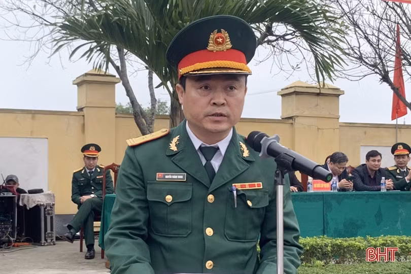 Tân binh Hà Tĩnh lên đường làm nghĩa vụ với Tổ quốc
