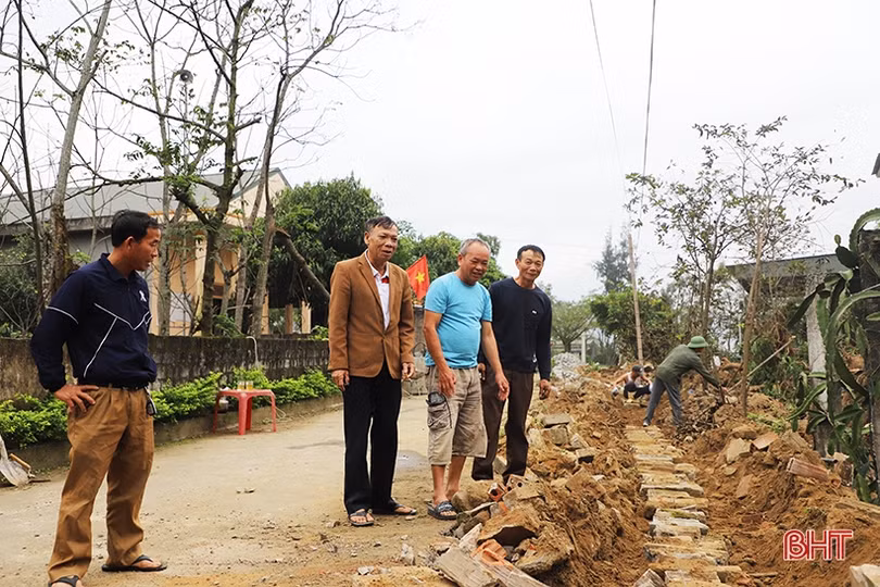 Cựu binh Hà Tĩnh hiến đất trị giá gần 400 triệu đồng mở rộng đường