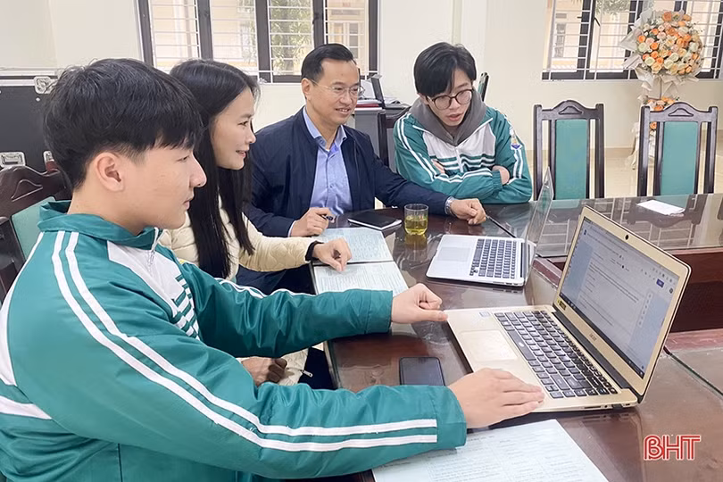 Chuyện về 3 giải nhất cuộc thi KHKT cấp tỉnh của học sinh Trường THPT Phan Đình Phùng