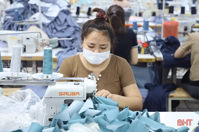 Thị trường khởi sắc, doanh nghiệp may mặc Hà Tĩnh liên tục nhận đơn hàng
