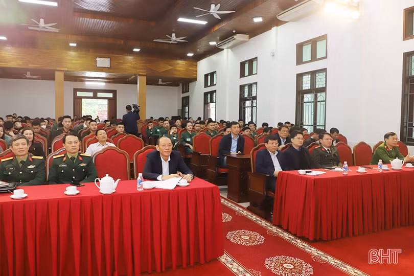 Gặp mặt, giao lưu với 69 tân binh TP Hà Tĩnh trước ngày nhập ngũ