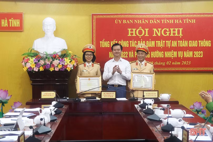 Xây dựng, hoàn thiện hệ thống pháp luật về an toàn giao thông đáp ứng yêu cầu thực tiễn