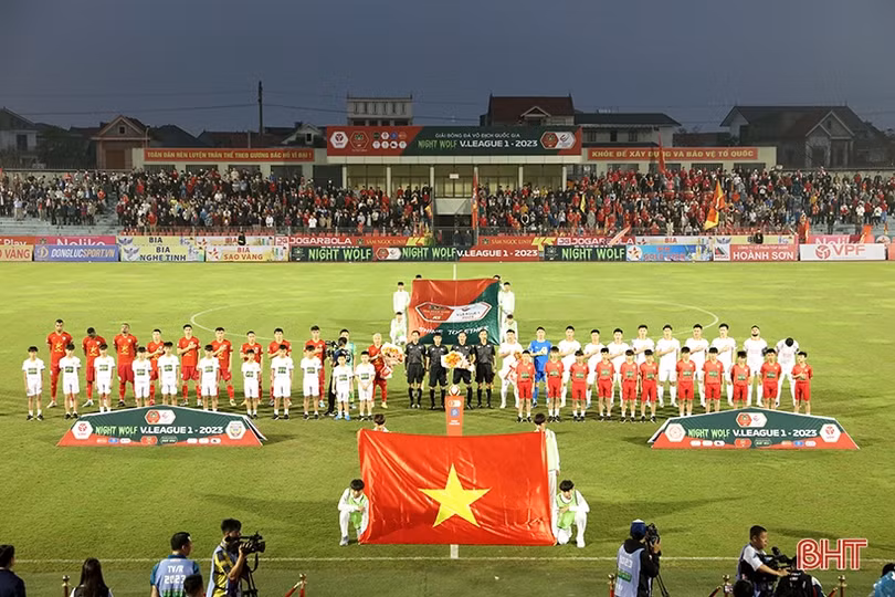 Hồng Lĩnh Hà Tĩnh chia điểm với Viettel trong trận cầu không bàn thắng
