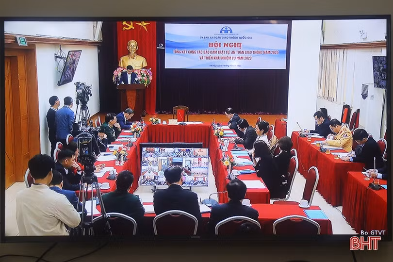 Xây dựng, hoàn thiện hệ thống pháp luật về an toàn giao thông đáp ứng yêu cầu thực tiễn