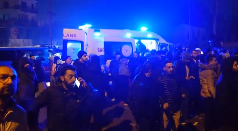 Trận động đất khiến gần 530 người chết ở Thổ Nhĩ Kỳ, Syria