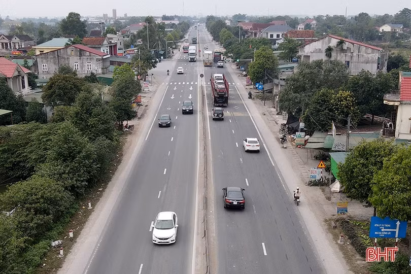 Không còn cảnh phương tiện xếp hàng dài chờ đăng kiểm tại Hà Tĩnh