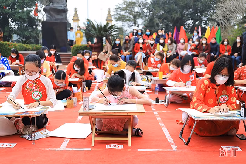 Để VHNT Hà Tĩnh tạo ra động lực to lớn, góp phần xây dựng nền tảng tinh thần xã hội