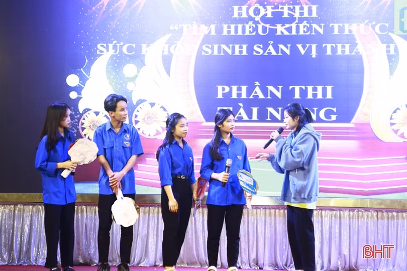 Làm gì khi con yêu sớm