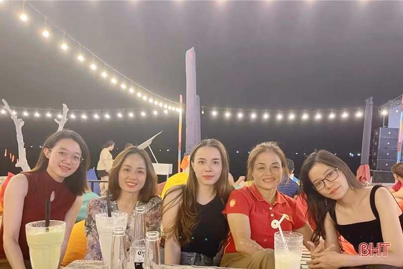 Du học sinh Hà Tĩnh tại Thái Lan giành giải thưởng “Sao tháng Giêng” ảnh 5 Du học sinh Hà Tĩnh tại Thái Lan giành giải thưởng “Sao tháng Giêng”