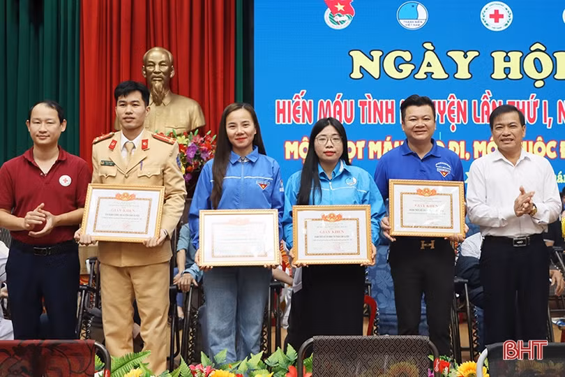 Cẩm Xuyên đạt 75,35% chỉ tiêu đơn vị máu được giao năm 2024