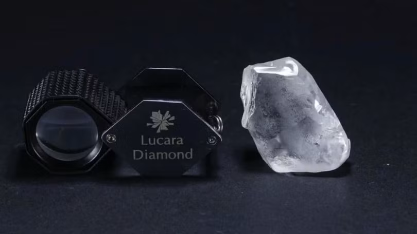Phát hiện viên kim cương tinh khiết nặng 166 carat 
