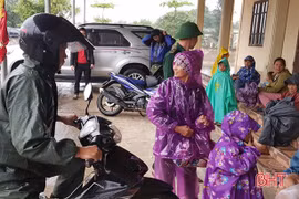 Hà Tĩnh đã di dời gần 3.500 người đến nơi an toàn
