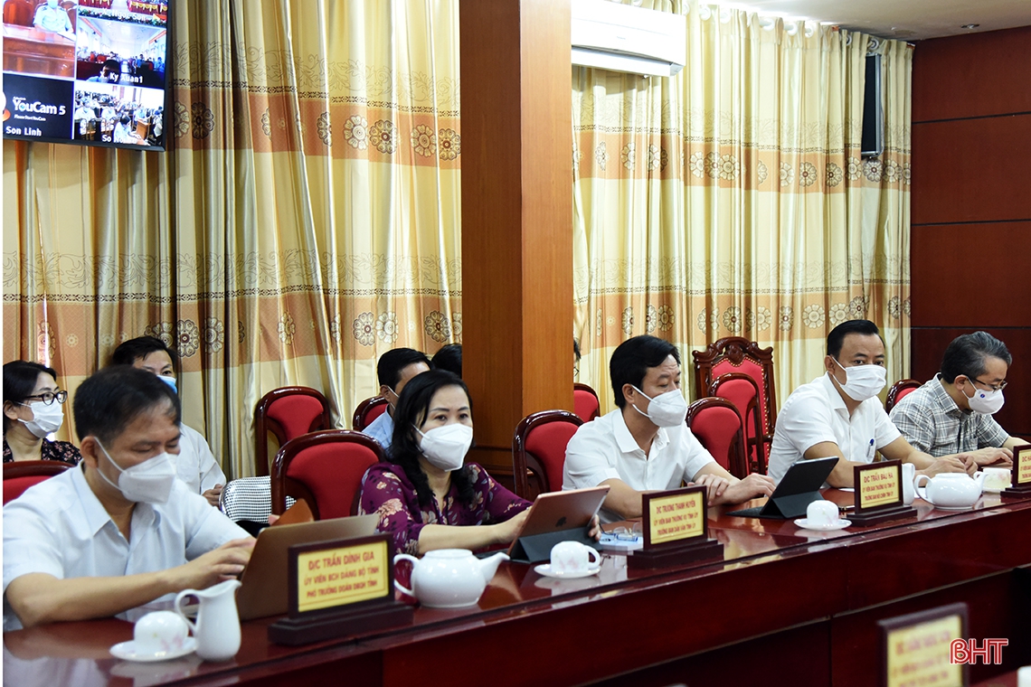 Tiếp tục quán triệt, triển khai các nghị quyết, chỉ thị, kết luận của Trung ương, của tỉnh đảm bảo thiết thực, hiệu quả