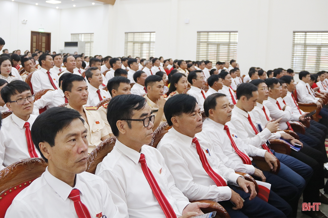 Bầu 36 đồng chí vào Ban Chấp hành Đảng bộ huyện Kỳ Anh nhiệm kỳ 2020-2025