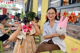 Vẽ mặt nạ giấy bồi - Chạm vào ký ức mùa trăng