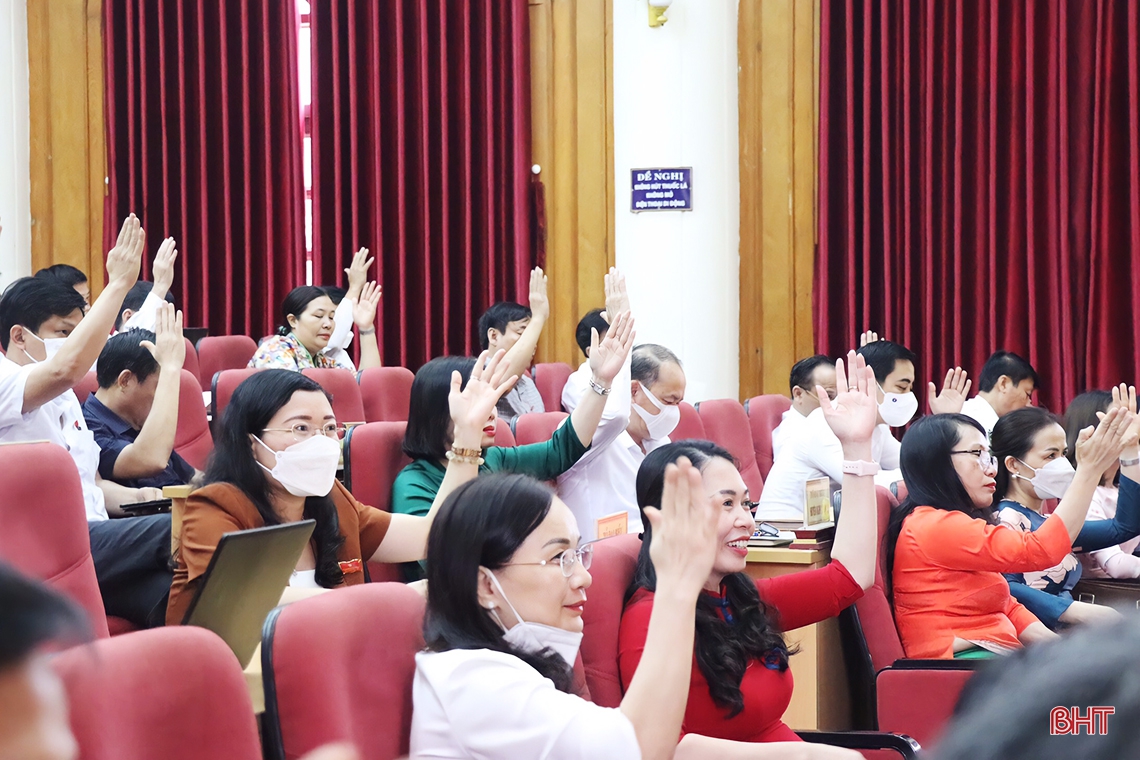 Kỳ họp thứ 6 HĐND tỉnh Hà Tĩnh thông qua 10 nghị quyết, phục vụ kịp thời nhiệm vụ phát triển KT-XH