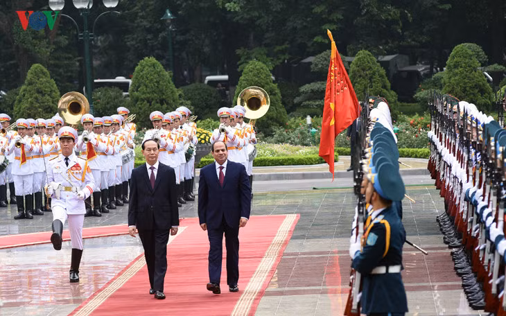 photo chu tich nuoc tran dai quang chu tri le don tong thong ai cap