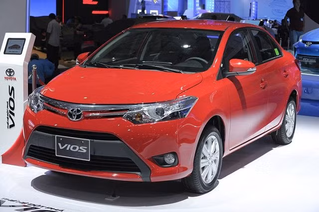 hang loat o to toyota tai viet nam giam gia manh tram trieu