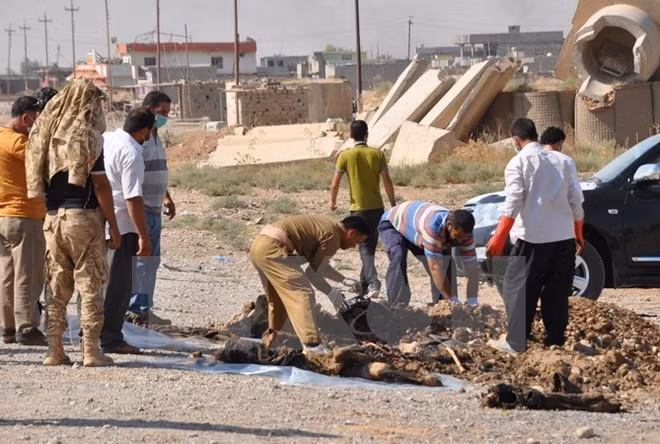 iraq phat hien thi the hon 2 100 dan thuong sau giai phong mosul