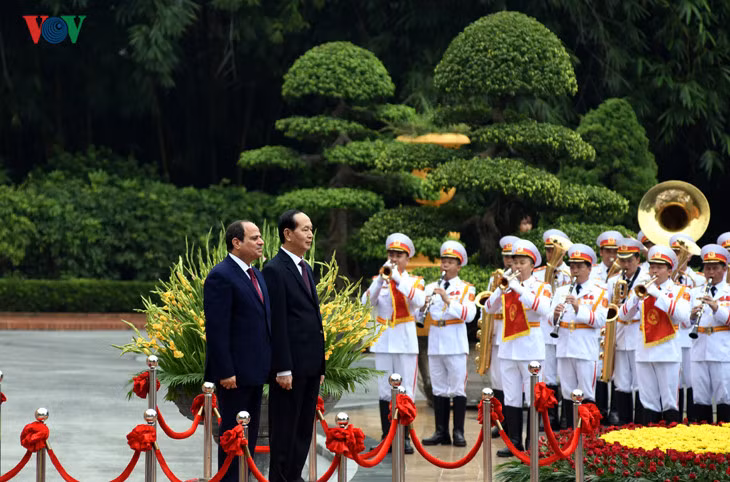 photo chu tich nuoc tran dai quang chu tri le don tong thong ai cap