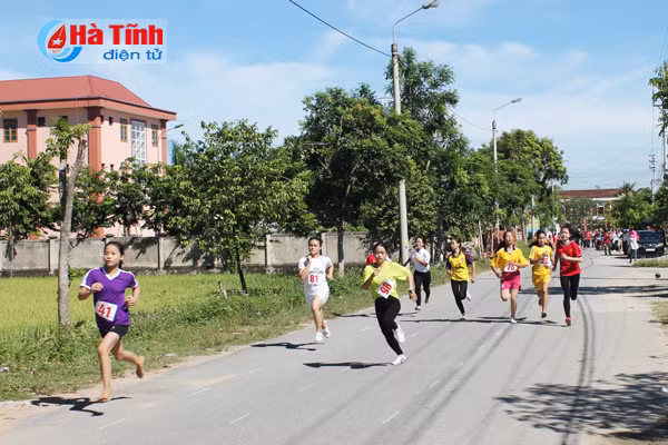 photo an tuong le khai mac dai hoi tdtt huyen can loc