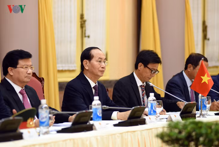 photo chu tich nuoc tran dai quang chu tri le don tong thong ai cap