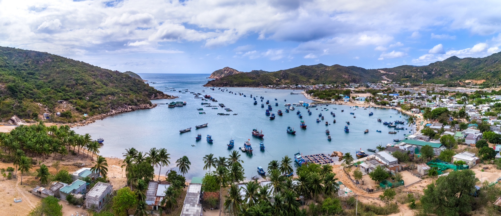 Vẻ đẹp Việt Nam qua ảnh 24 tỉnh, thành