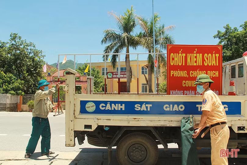 Hà Tĩnh: Nghi Xuân gỡ bỏ chốt phong tỏa phòng dịch Covid-19 tại xã Cương Gián