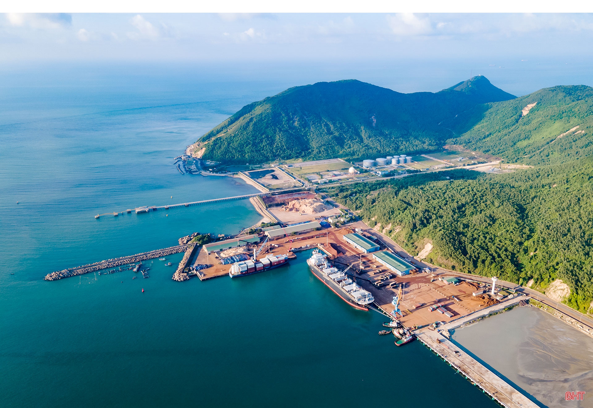 Đưa nghị quyết đại hội Đảng các cấp vào cuộc sống - “quả ngọt” trong năm đầu gian khó (bài 4): Phát triển kinh tế, xã hội - những bước đi chiến lược ngay đầu nhiệm kỳ