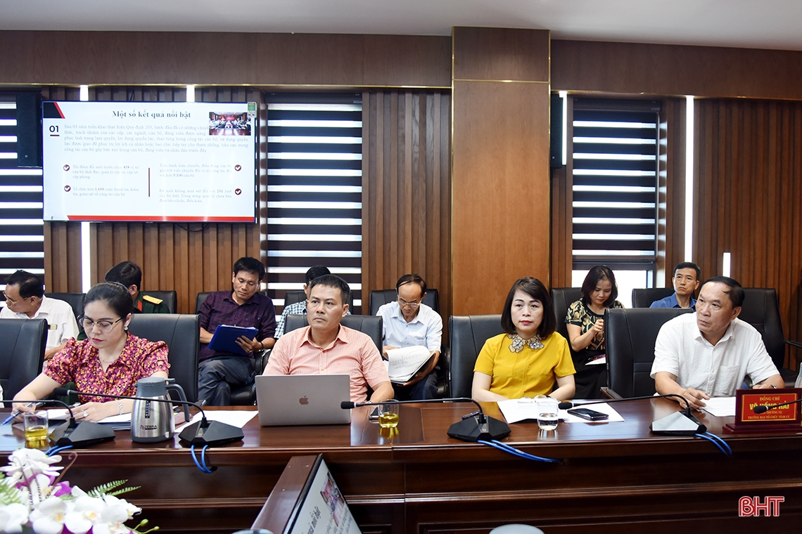 Người có chức vụ càng cao thì càng cần phải gương mẫu