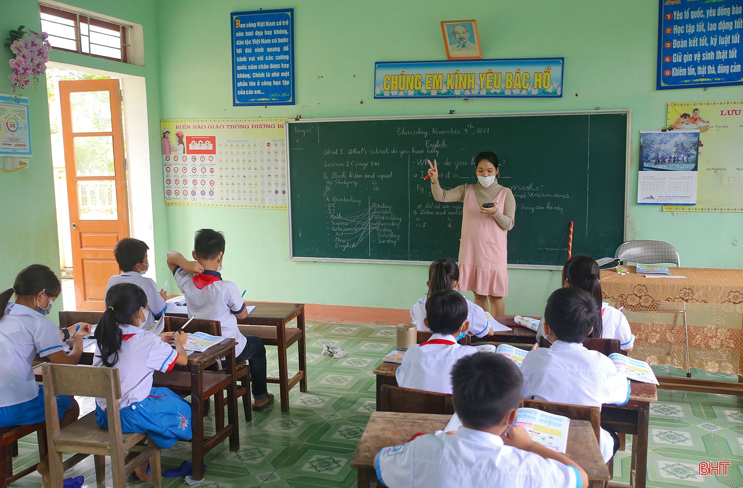 Cô giáo 26 năm “gieo chữ” ở vùng biên Hà Tĩnh