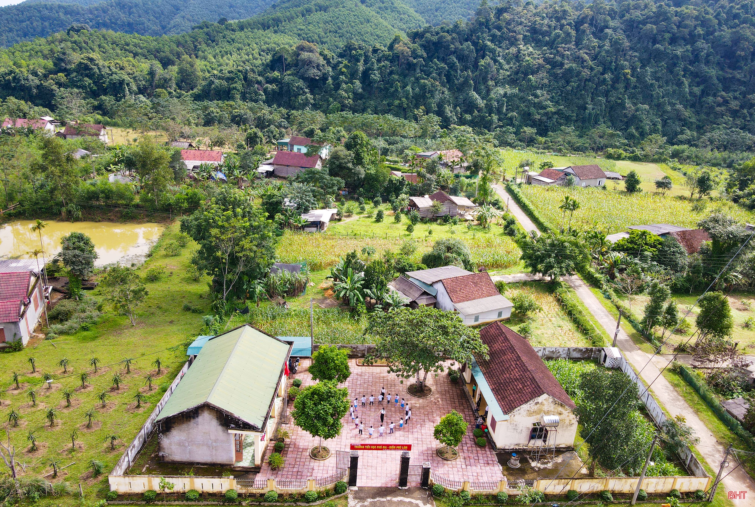 Cô giáo 26 năm “gieo chữ” ở vùng biên Hà Tĩnh