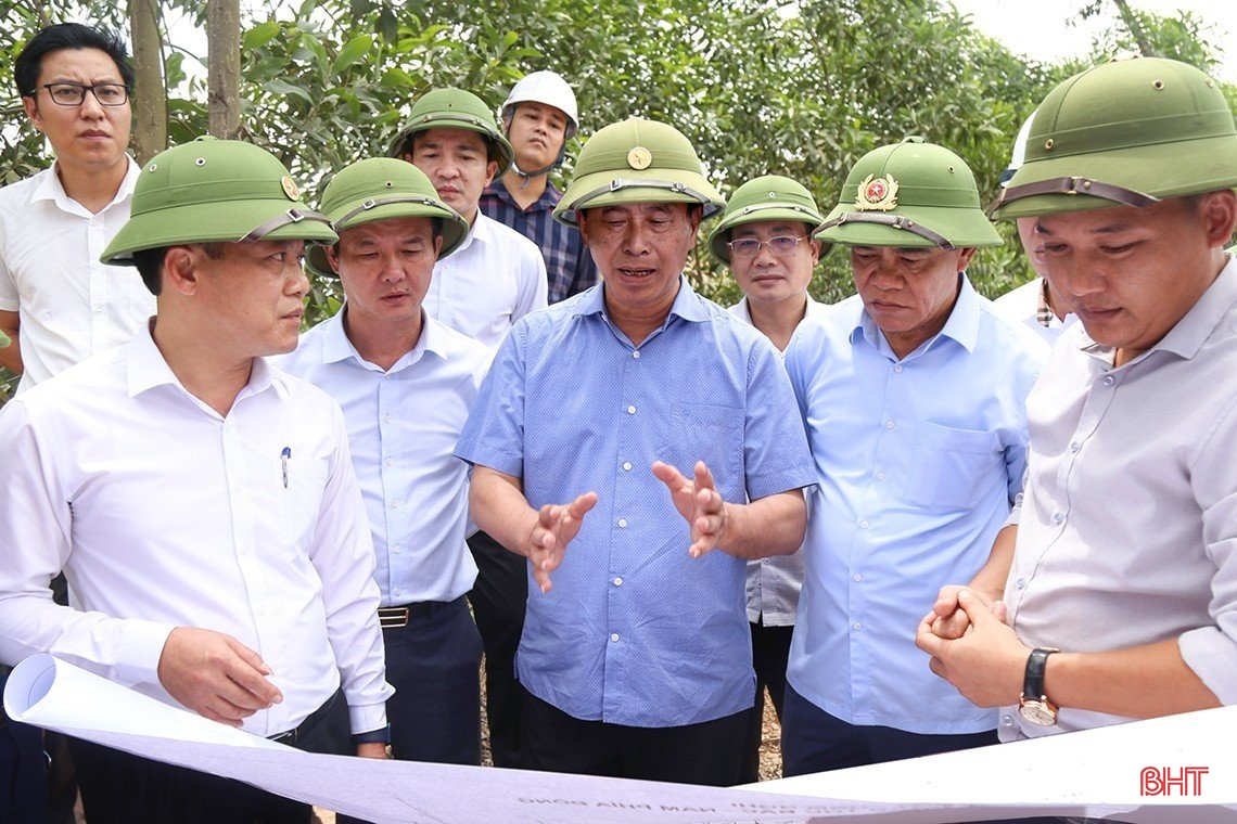 Bộ GTVT kiểm tra vướng mắc về vật liệu thi công cao tốc Bắc – Nam đoạn Hà Tĩnh