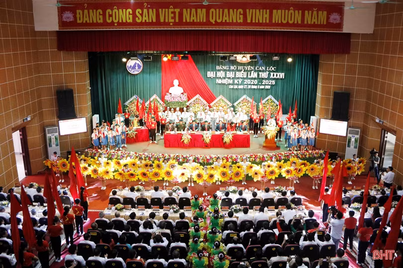 38 đồng chí được bầu vào Ban Chấp hành Đảng bộ huyện Can Lộc khóa XXXVI