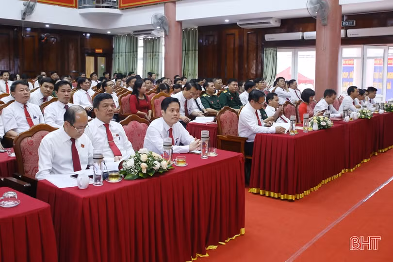 Sớm triển khai chương trình hành động, đưa Nghị quyết Đại hội Đảng bộ huyện Thạch Hà đi vào cuộc sống